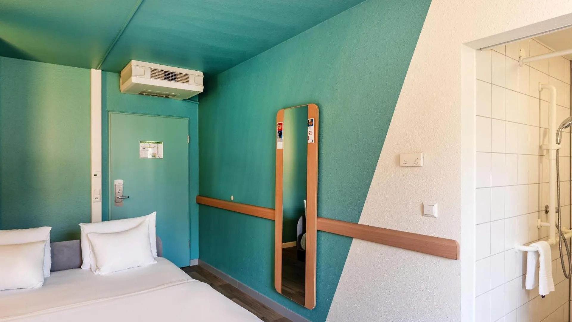 B&B Hotel Koeln-Porz 2*, Cologne