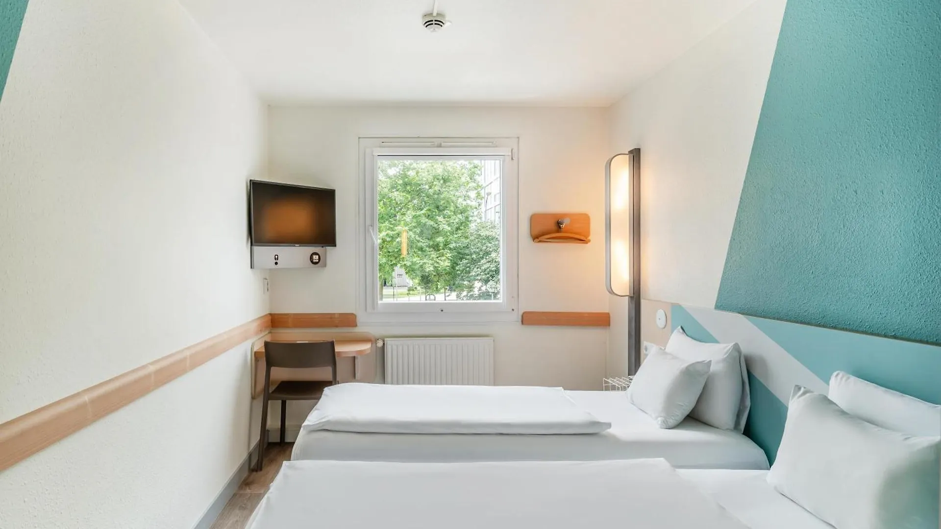 ibis budget Koeln Porz 2*, Köln